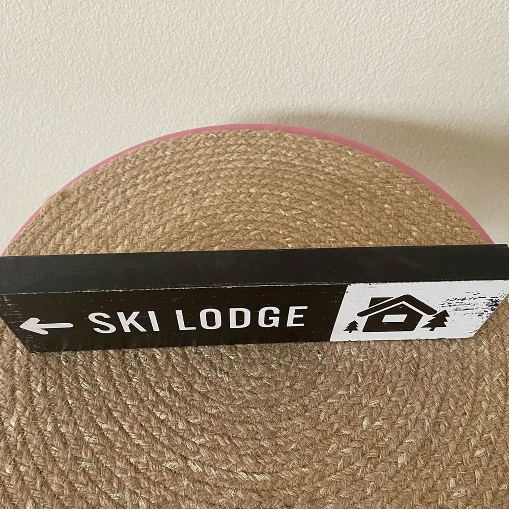 NWT Target Bullseye 2021 Ski Lodge Tabletop Sign